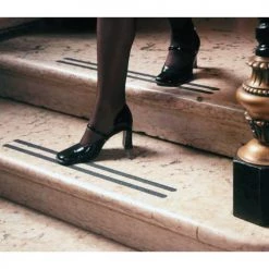 Bande antidérapant 3M SAFETY-WALK série 600 610-25 -Nettoyant Soldes AFD 117578 1