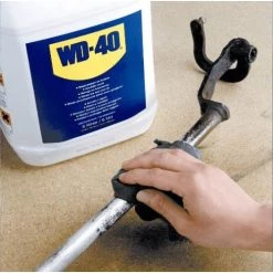 Dégrippant WD-40 bidon 5 L + pulvérisateur 500 ml - 49500+44000 -Nettoyant Soldes AFD 159656